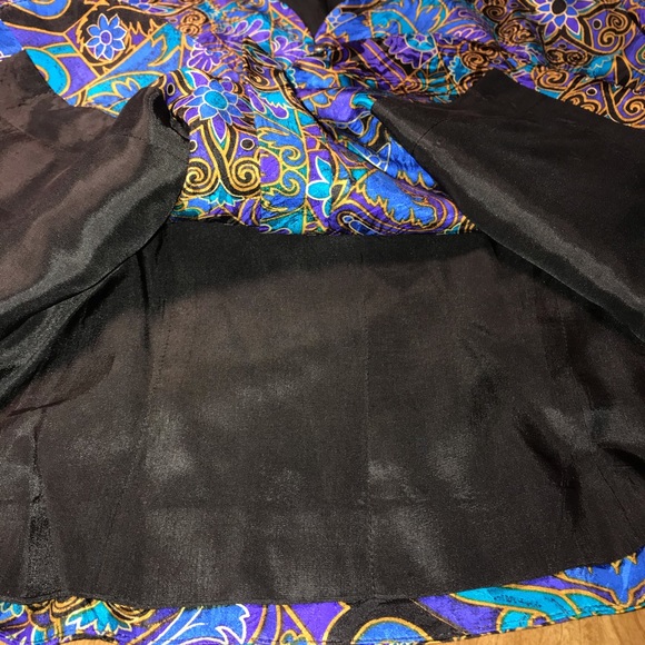 FABULOUS Vintage Silk Studio 1990s Blazer, Size 12 - Picture 8 of 10